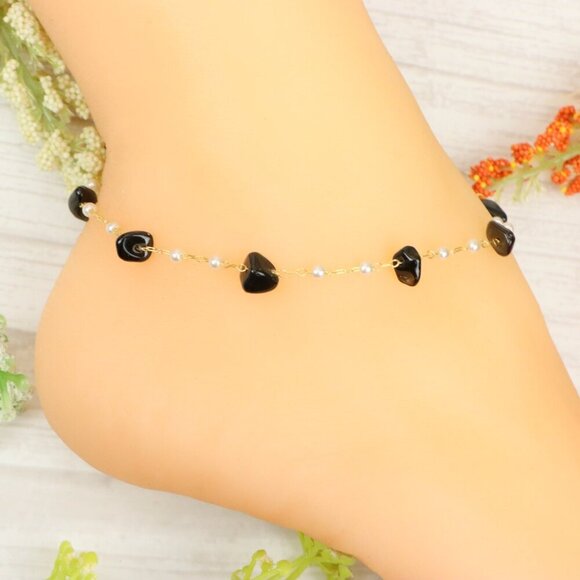 "Handmade Anklet – Elegant & Delicate Jewelry for Women | UNVRC1670 - Picture 3 of 10